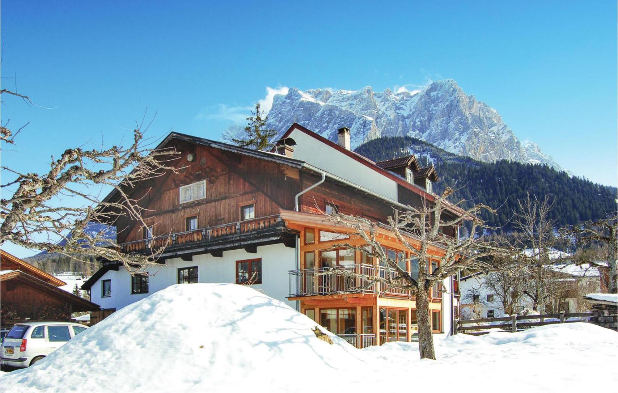 Helle Ferienwohnung In Ehrwald Exterior photo