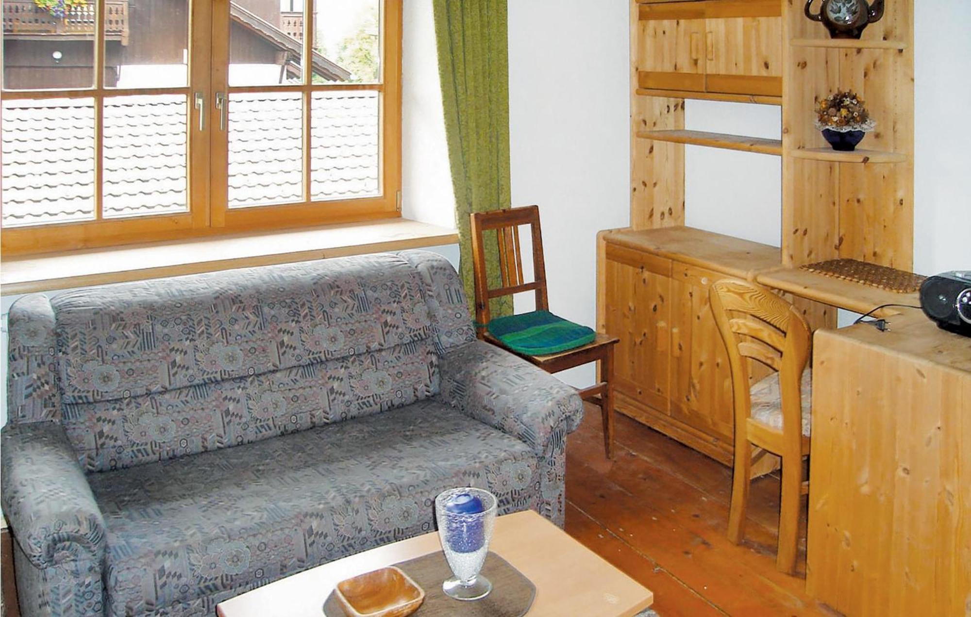 Helle Ferienwohnung In Ehrwald Exterior photo